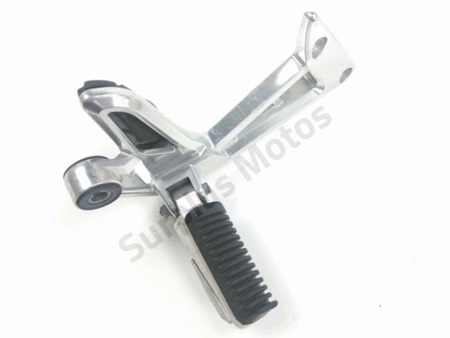 Platine et repose pieds arriere droit occasion YAMAHA FZS 1000 FAZER 2005