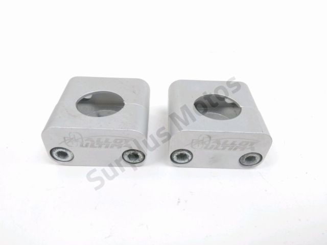 Pontets de guidon occasion TRIUMPH TIGER 2006