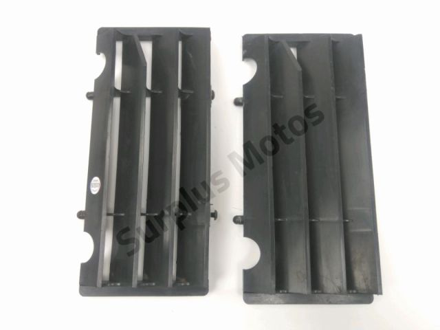 Grille de radiateur occasion VALENTI  N01 2015