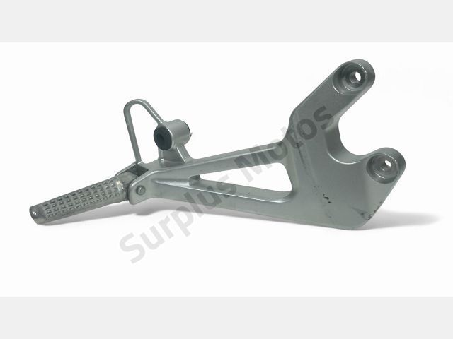 Platine et repose pieds arriere droit occasion HONDA VFR 800 1997