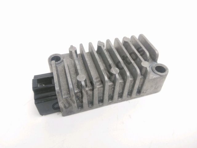 Regulateur de tension occasion YAMAHA WR 125 X 2009