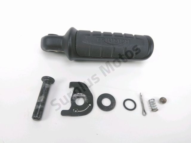 Repose pieds arriere droit occasion TRIUMPH SPEED 2024