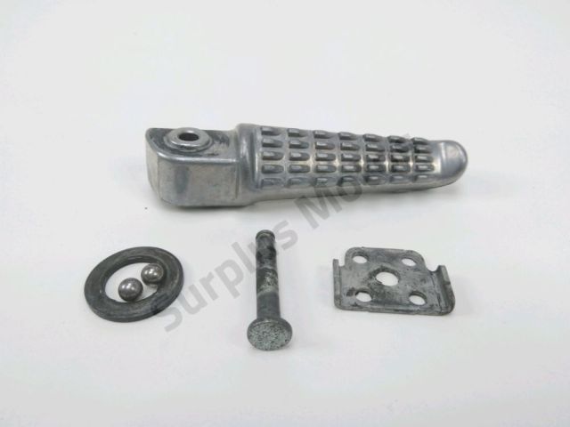 Repose pieds arriere droit occasion KAWASAKI ER-6N 2007