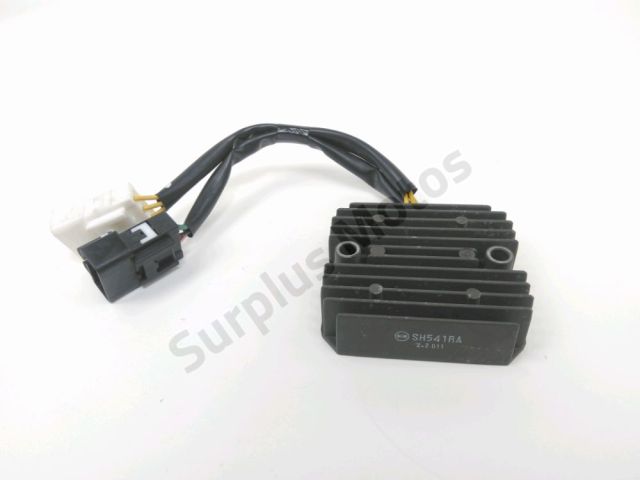 Regulateur de tension occasion HONDA FES 125 S-WING 2012