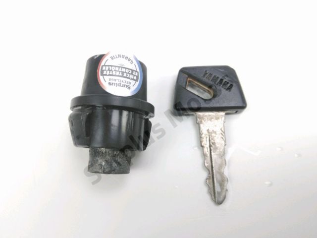 Serrure de selle occasion YAMAHA SH 50 MINT 1993