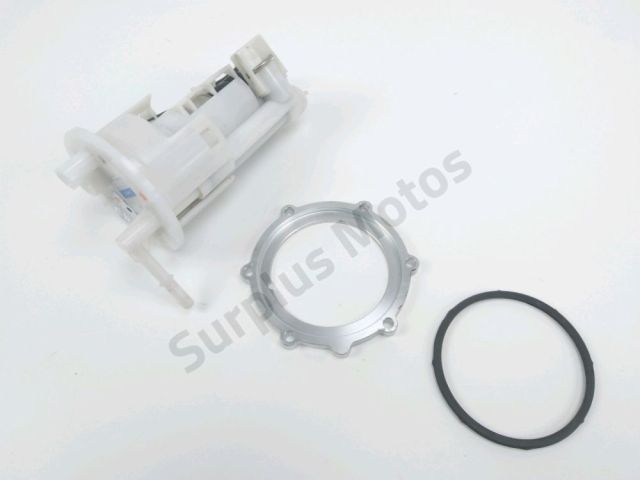 Pompe a essence occasion TRIUMPH STREET TRIPLE  2018