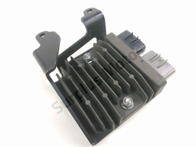 Regulateur de tension occasion TRIUMPH STREET TRIPLE  2018