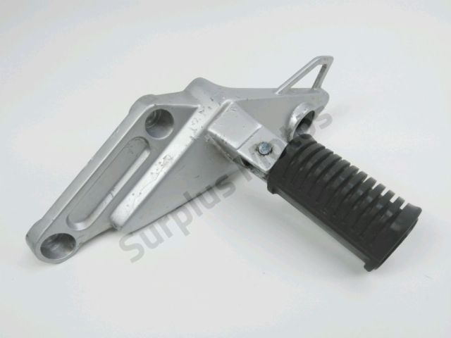 Platine et repose pieds arriere droit occasion DAELIM VT 2002