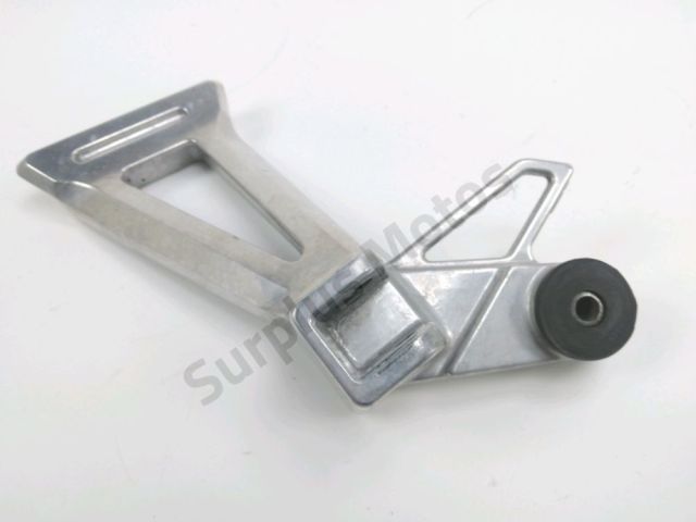 Platine et repose pieds arriere gauche occasion SUZUKI GSX 1400 2001