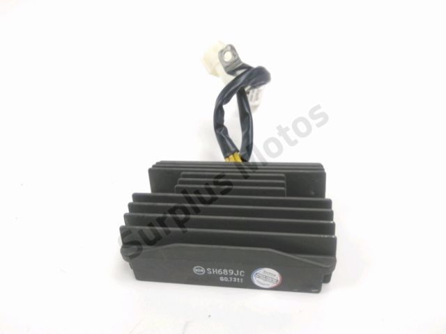 Regulateur de tension occasion PIAGGIO MP3 300 2011