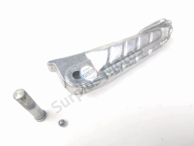 Repose pieds arriere droit occasion SUZUKI BURGMAN STREET 125 EX AVENIS 2023