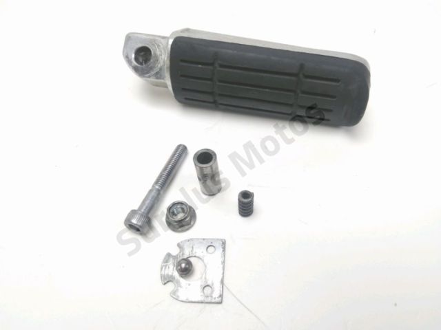 Repose pieds arriere droit occasion YAMAHA FZ6 600  2007