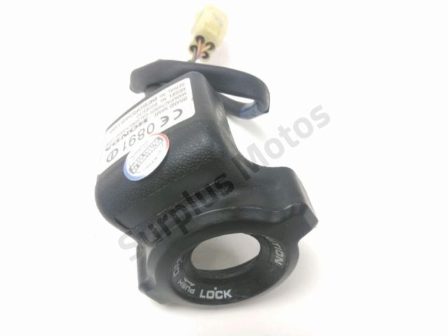 Relais boitier electrique occasion HONDA CB 600 HORNET 2004