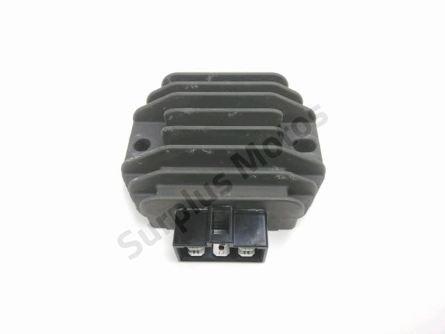 Regulateur de tension occasion YAMAHA YP 125 X-MAX 2011
