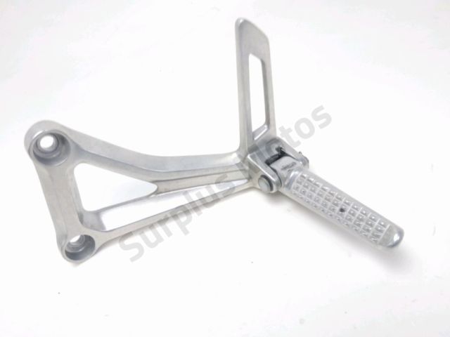 Platine et repose pieds arriere gauche occasion HONDA CB 650 F 2014