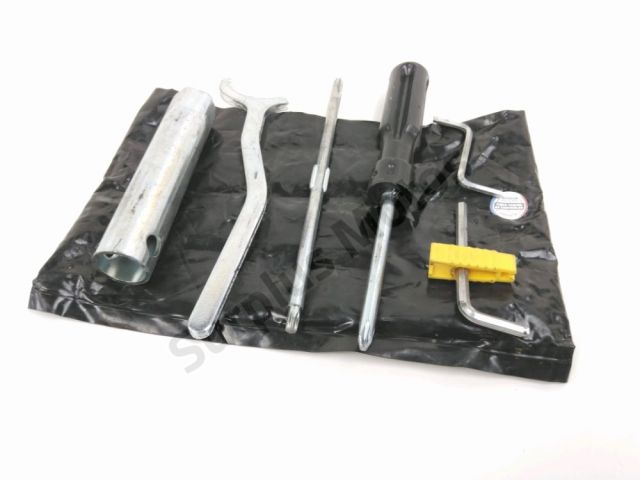 Trousse outil occasion PIAGGIO GTS 2011