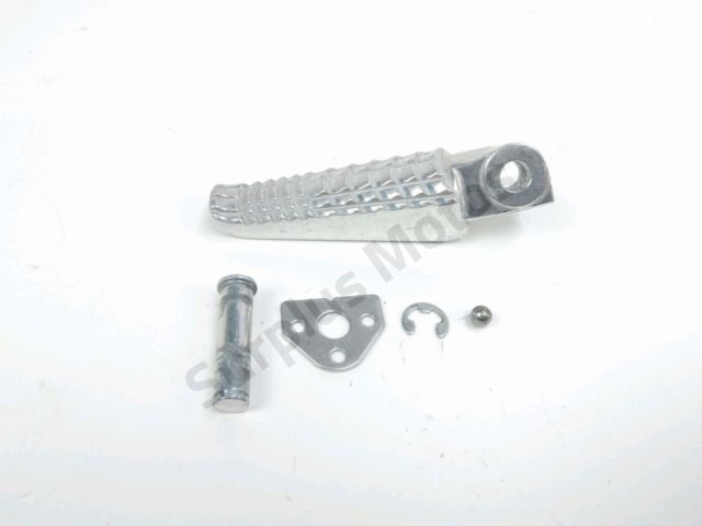 Repose pieds arriere droit occasion SUZUKI GSX-S 125 2024