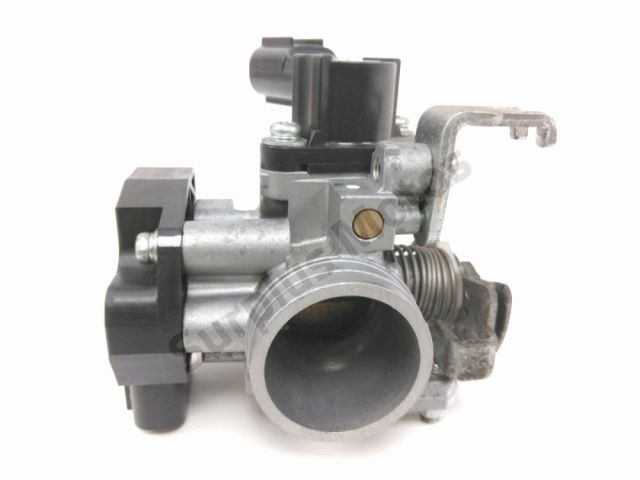 Corps d'injection droit occasion YAMAHA YBR 125 C 2008