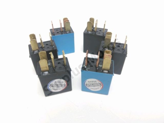 Relais boitier electrique occasion TRIUMPH BONNEVILLE T 100  2017