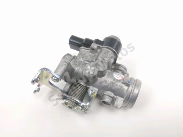 Corps d'injection droit occasion YAMAHA XC 125 MAJESTY 2015