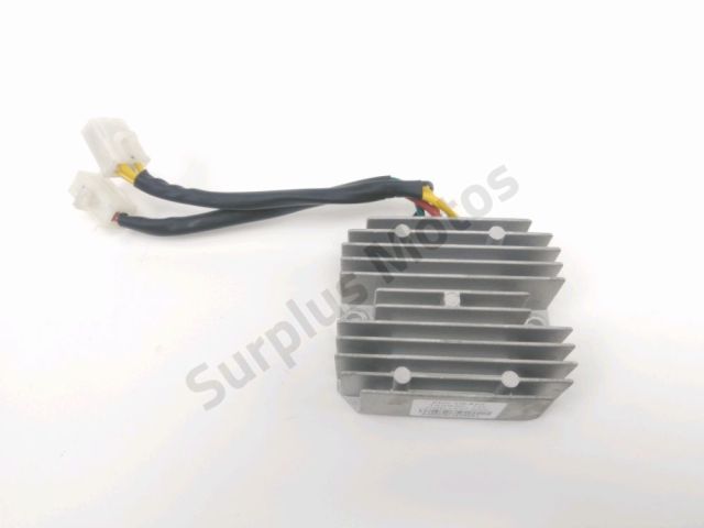 Regulateur de tension occasion KYMCO CV3 2023