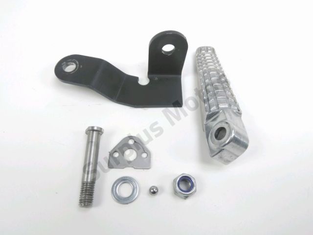Repose pieds arriere droit occasion SUZUKI GSX-8S 2023