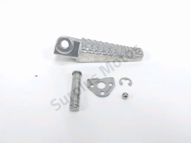 Repose pieds arriere gauche occasion SUZUKI GSX-8S 2023