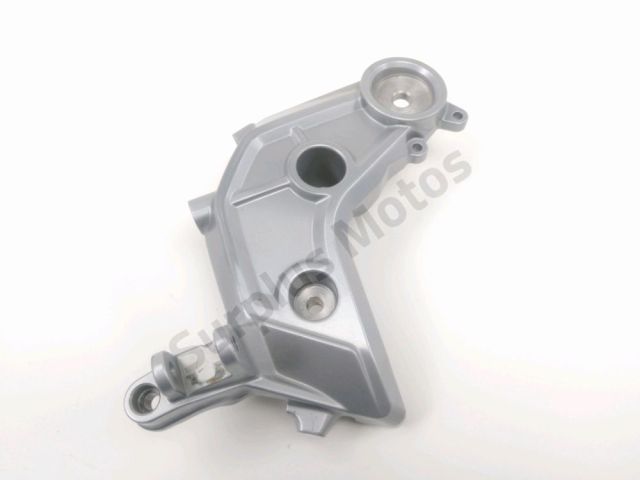 Platine avant gauche occasion MOTO GUZZI V 85 TT 2022