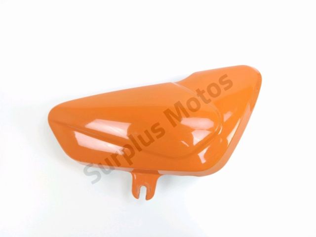 Cache lateral droit occasion HYOSUNG GV 2007