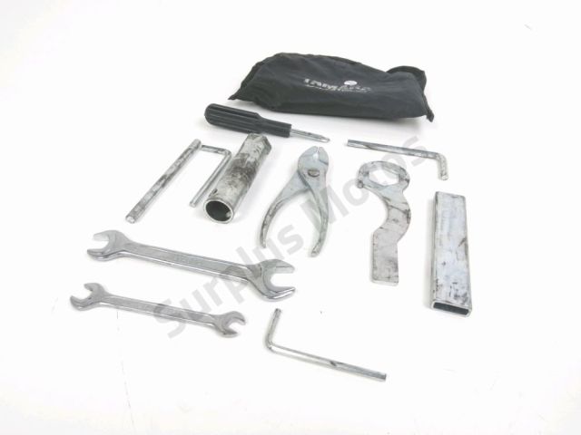 Trousse outil occasion YAMAHA BT 1100 BULLDOG 2004