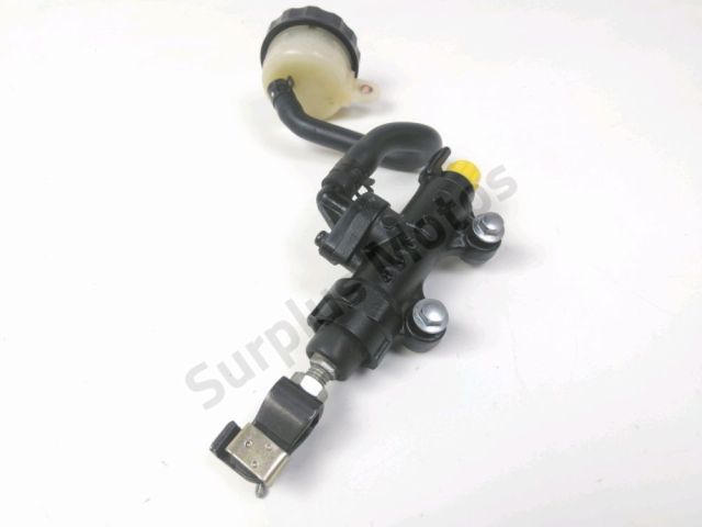 Maitre cylindre frein ar complet occasion HONDA CBF 600 2005