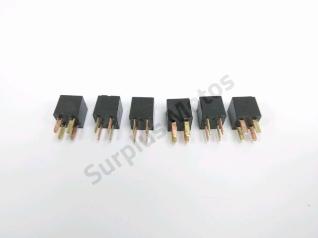 Relais boitier electrique occasion TRIUMPH TRIDENT 2021