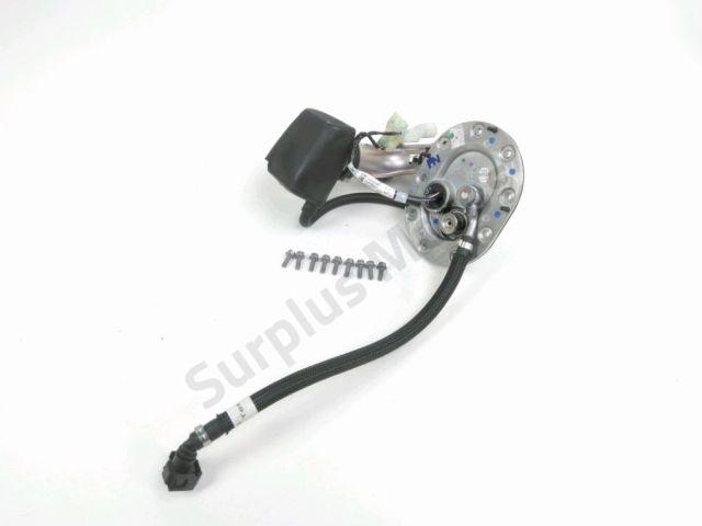 Pompe a essence occasion TRIUMPH STREET TWIN 900 2023