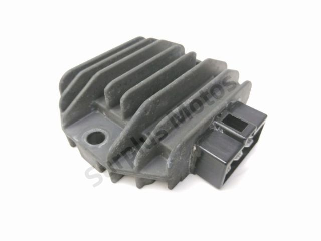 Regulateur de tension occasion PIAGGIO X-EVO 125 2007