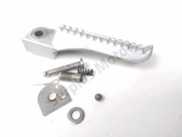 Repose pieds arriere gauche occasion BENELLI BN 2021