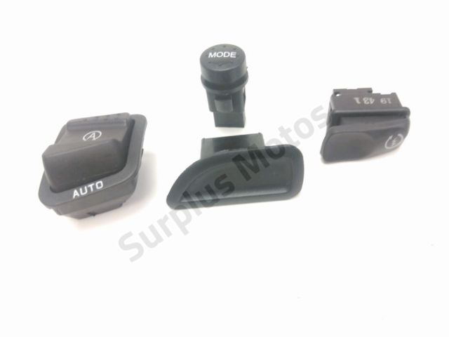 Commodo droit occasion PIAGGIO MEDLEY S 2024