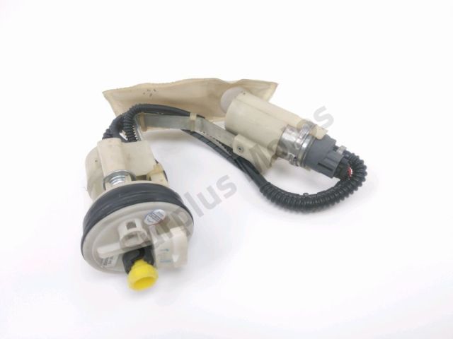 Pompe a essence occasion GILERA GP 2011