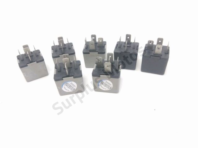 Relais boitier electrique occasion GILERA GP 2011