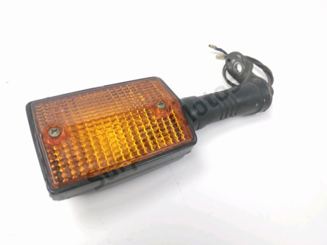 Clignotant arriere g occasion YAMAHA SR 125 1992