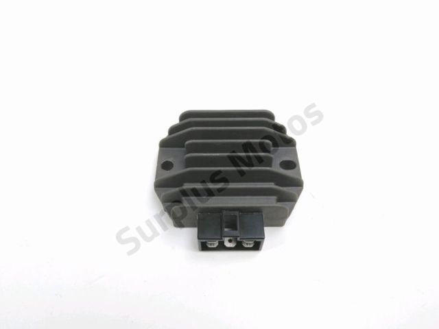 Regulateur de tension occasion YAMAHA YP 125 MAJESTY 2004