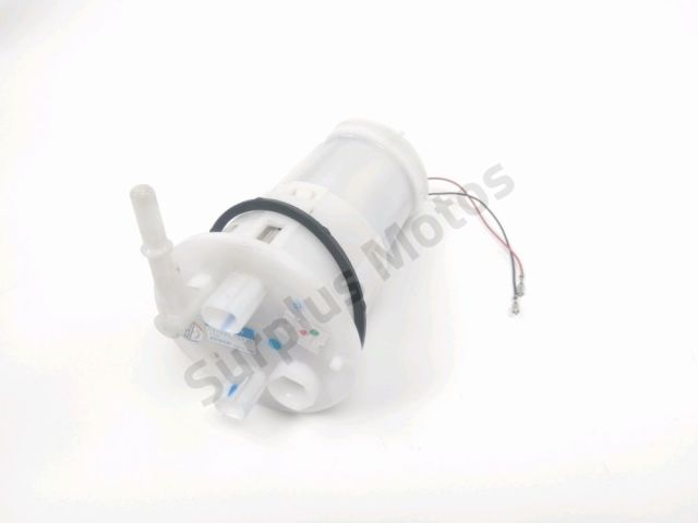 Pompe a essence occasion TRIUMPH STREET TRIPLE RS 2023