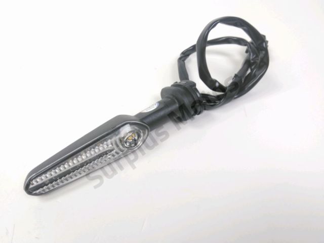 Clignotant arriere g occasion YAMAHA MT-09 TRACER GT 2025