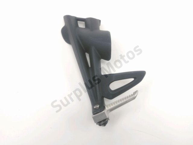 Platine et repose pieds arriere gauche occasion TRIUMPH STREET TRIPLE 2011