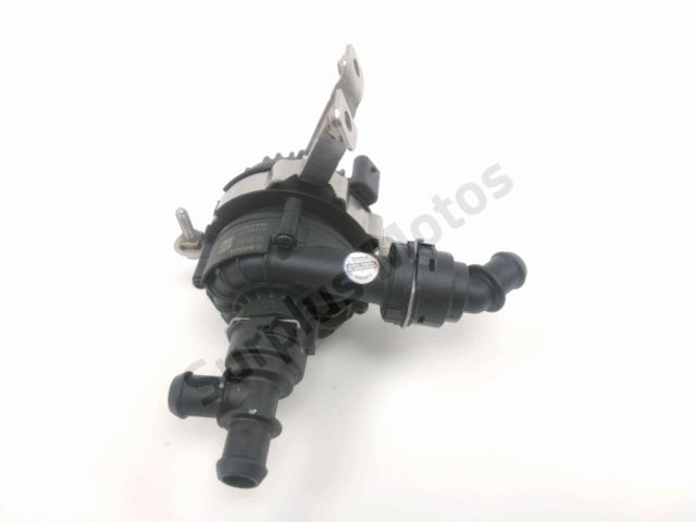 Pompe a eau occasion BMW CE 04 2022