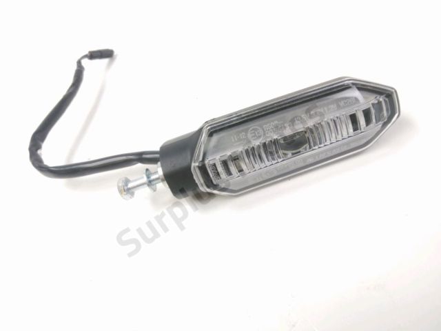 Clignotant arriere d occasion HONDA 750 FORZA 2023