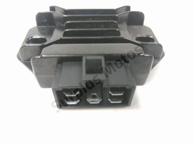 Regulateur de tension occasion QJMOTOR SRV 2024