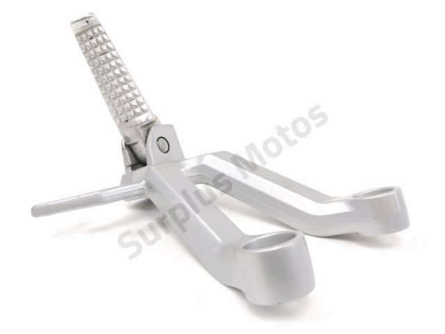 Platine et repose pieds arriere gauche occasion SUZUKI SV 650 2004