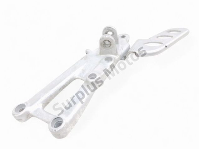 Platine avant droite occasion APRILIA RS4 2018