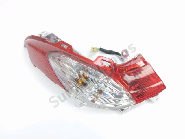 Feu arriere droit occasion HONDA FES 125 S-WING 2011
