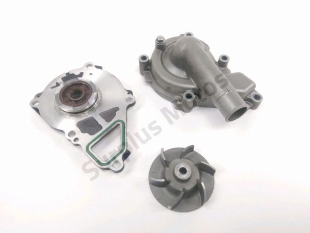 Pompe a eau occasion CF MOTO MT 2022